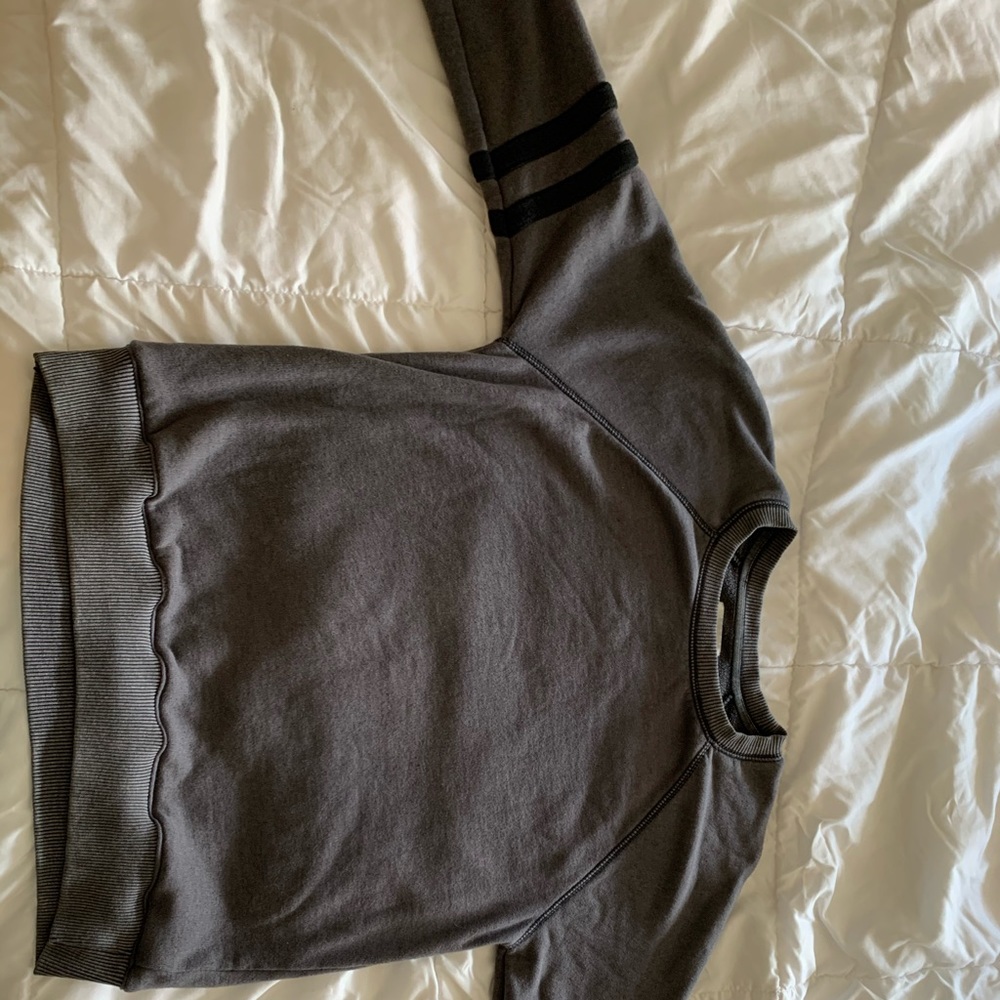 Grey American eagle crewneck sweatshirt